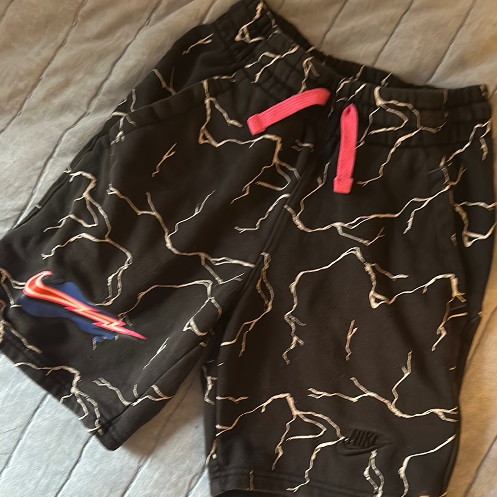 Nike Black and Pink Men's Shorts